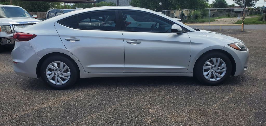 2018 Hyundai Elantra Image 11