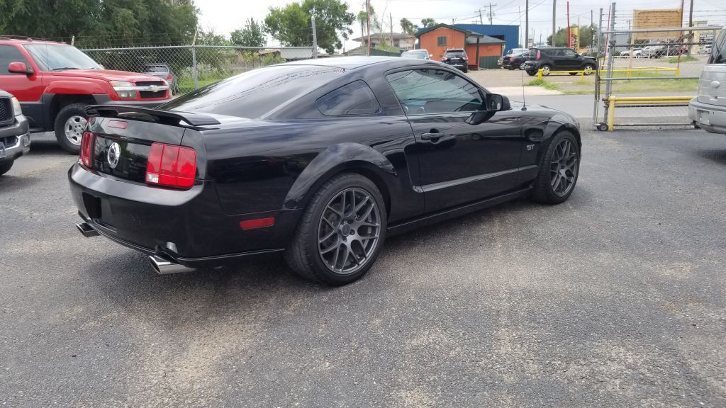 2008 Ford Mustang Image 5