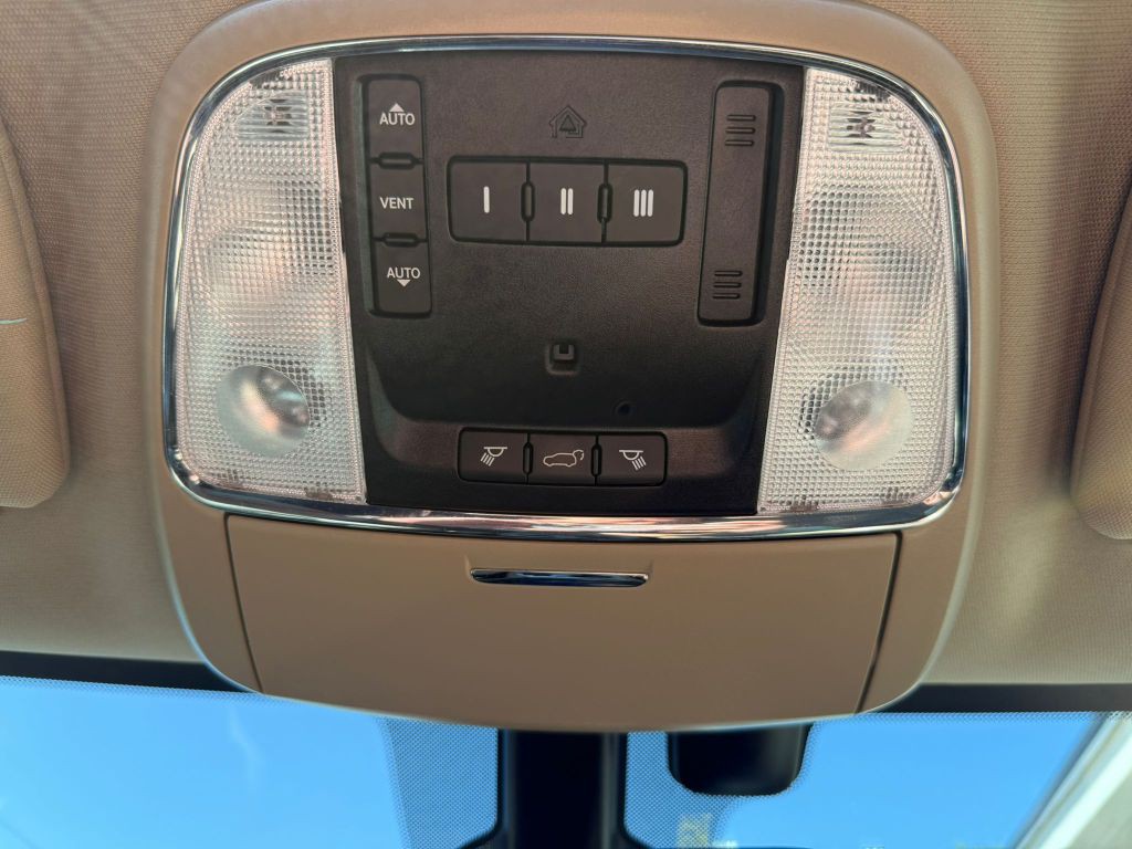 2019 Jeep Grand Cherokee Image 35