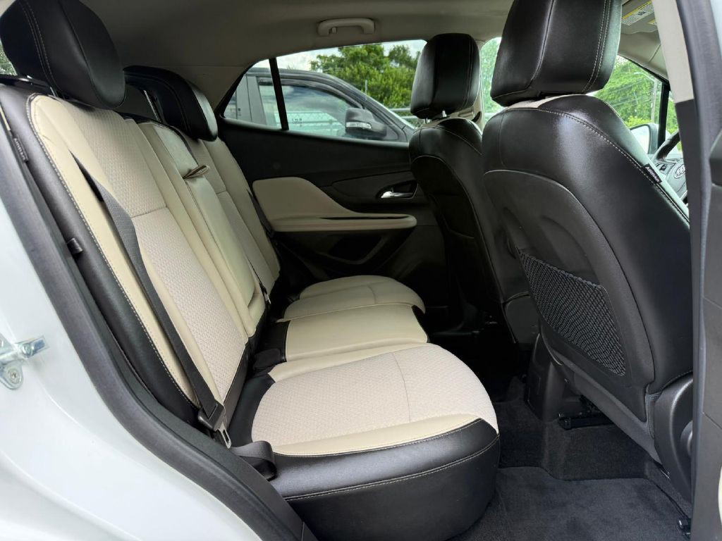 2019 Buick Enclave Image 16