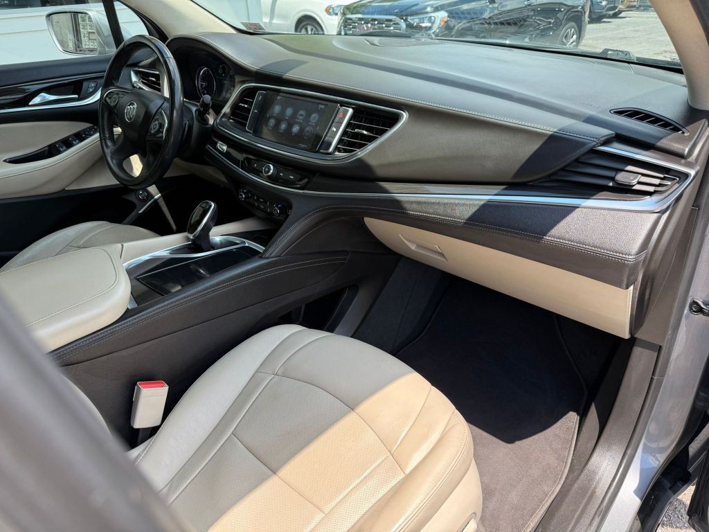 2019 Buick Enclave Image 17