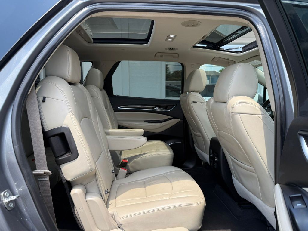 2019 Buick Enclave Image 18