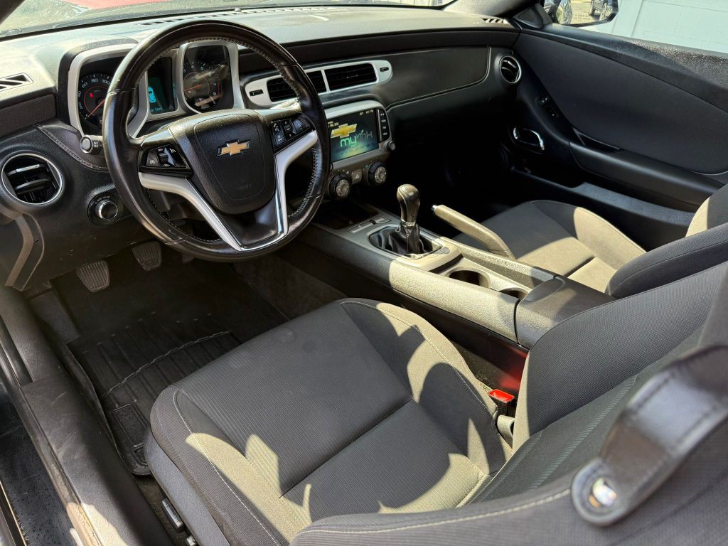 2013 Chevrolet Camaro Image 18