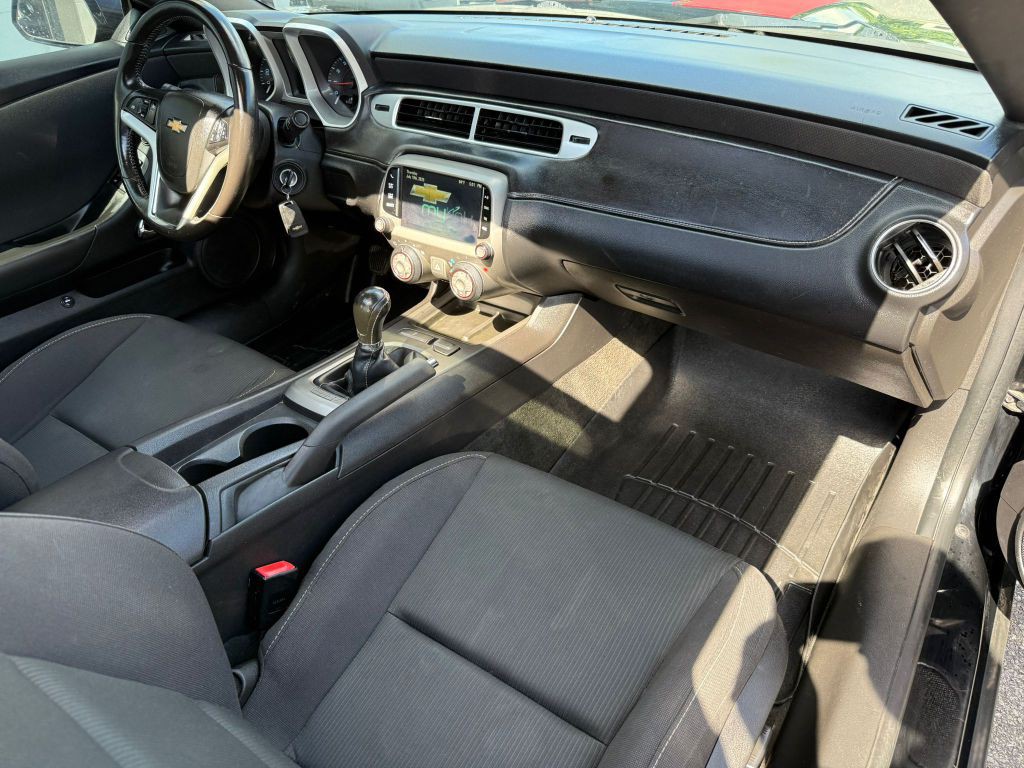 2013 Chevrolet Camaro Image 20