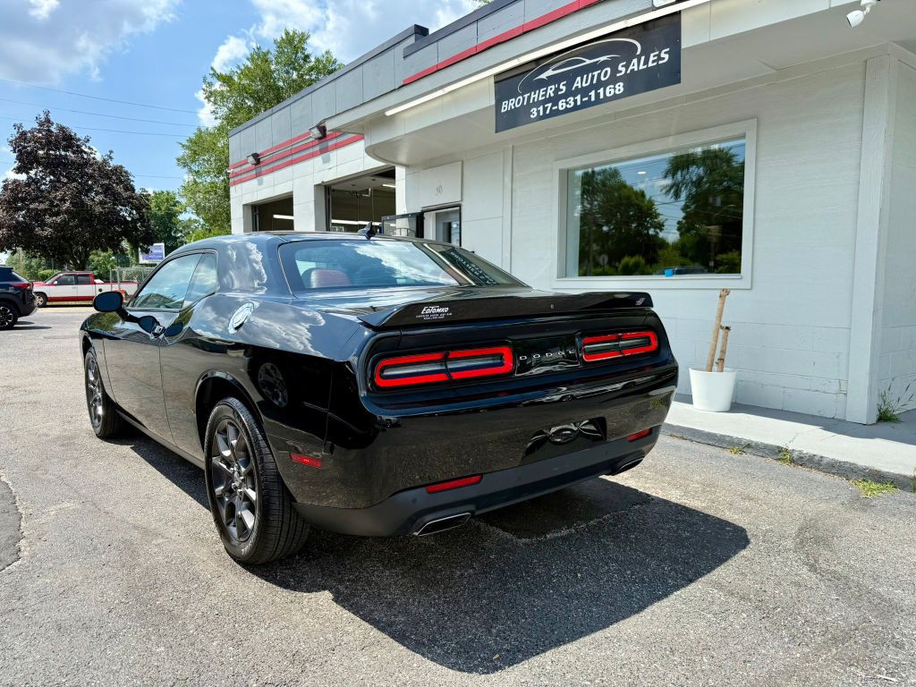 2018 Dodge Challenger Image 10