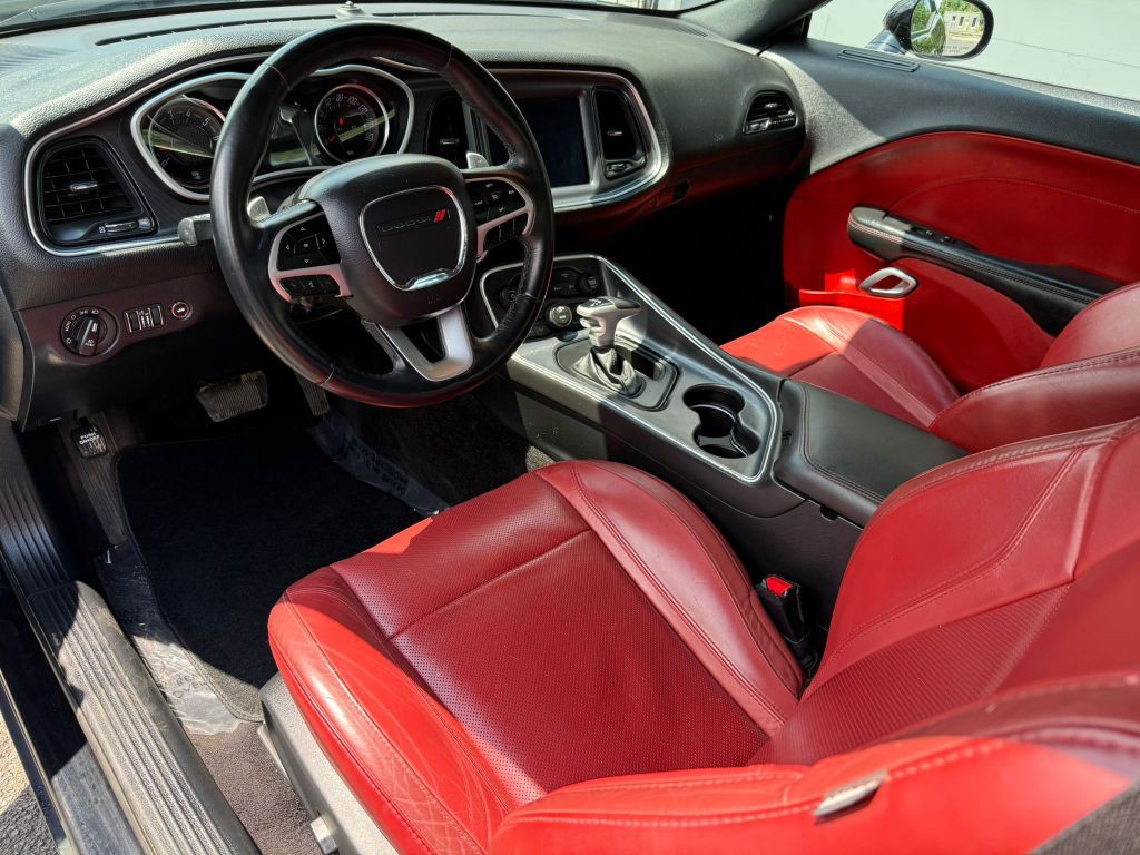 2018 Dodge Challenger Image 16