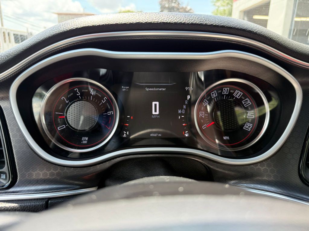 2018 Dodge Challenger Image 21