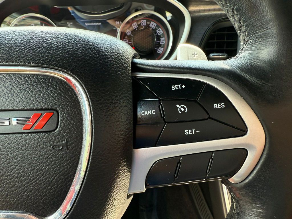 2018 Dodge Challenger Image 31