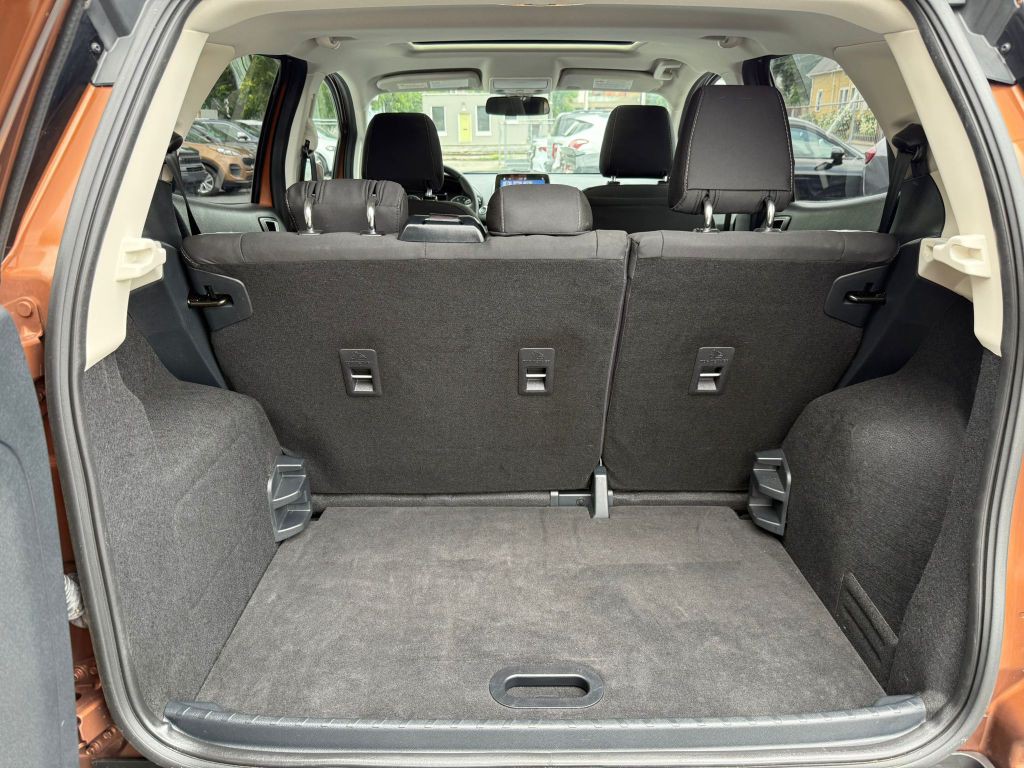 2018 Ford Econoline Image 18