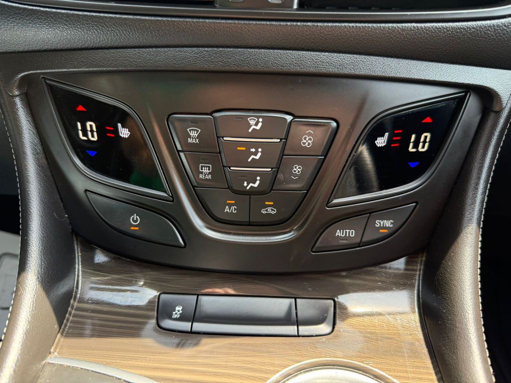 2019 Buick Envision Image 24