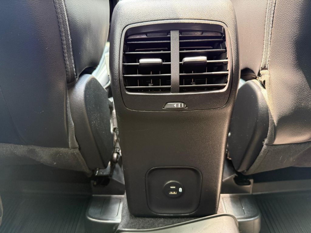 2021 Ford Escape Image 39
