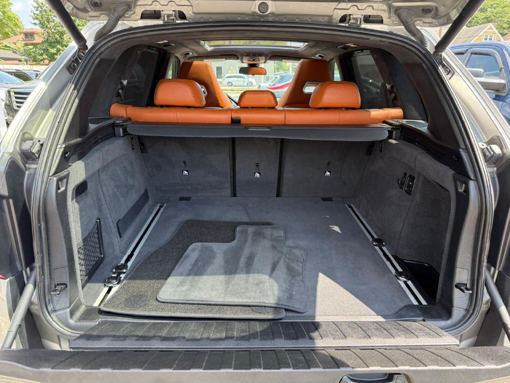 2017 BMW X5 Image 23