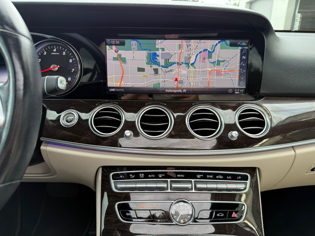 2019 Mercedes-Benz E-Class Image 24
