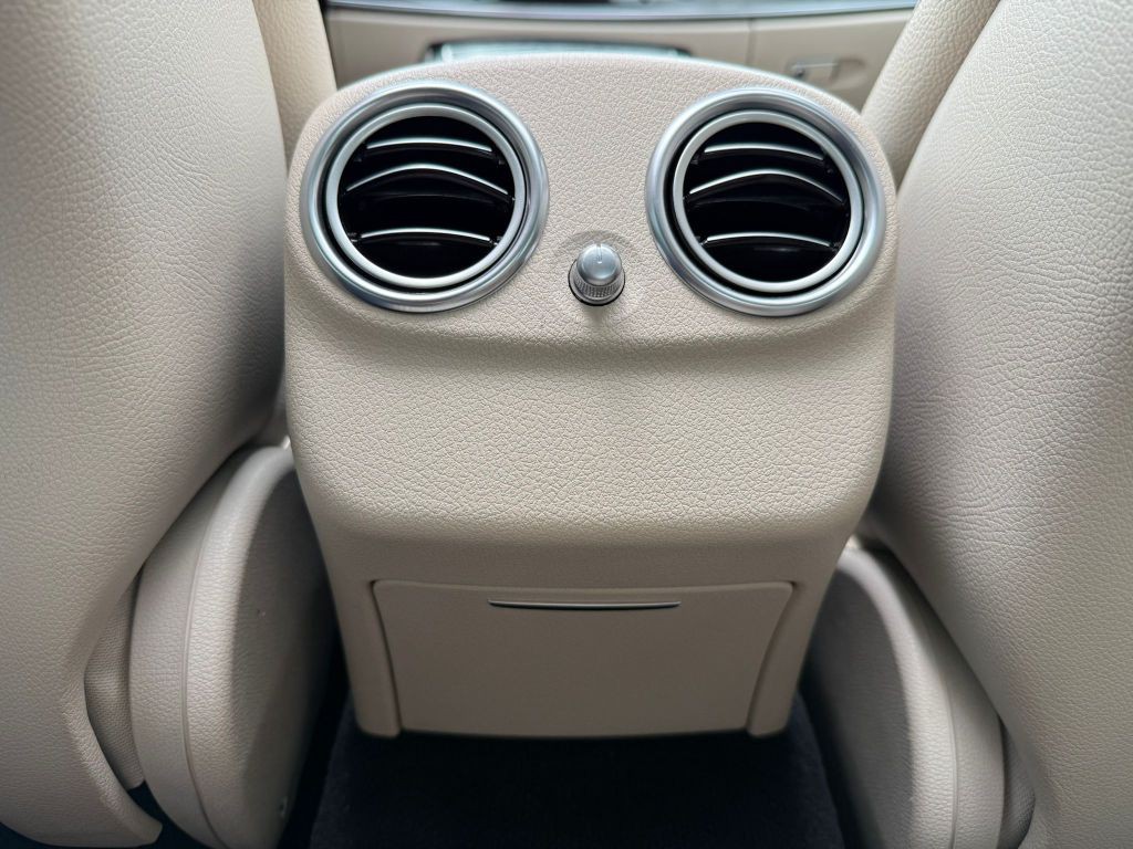 2019 Mercedes-Benz E-Class Image 42