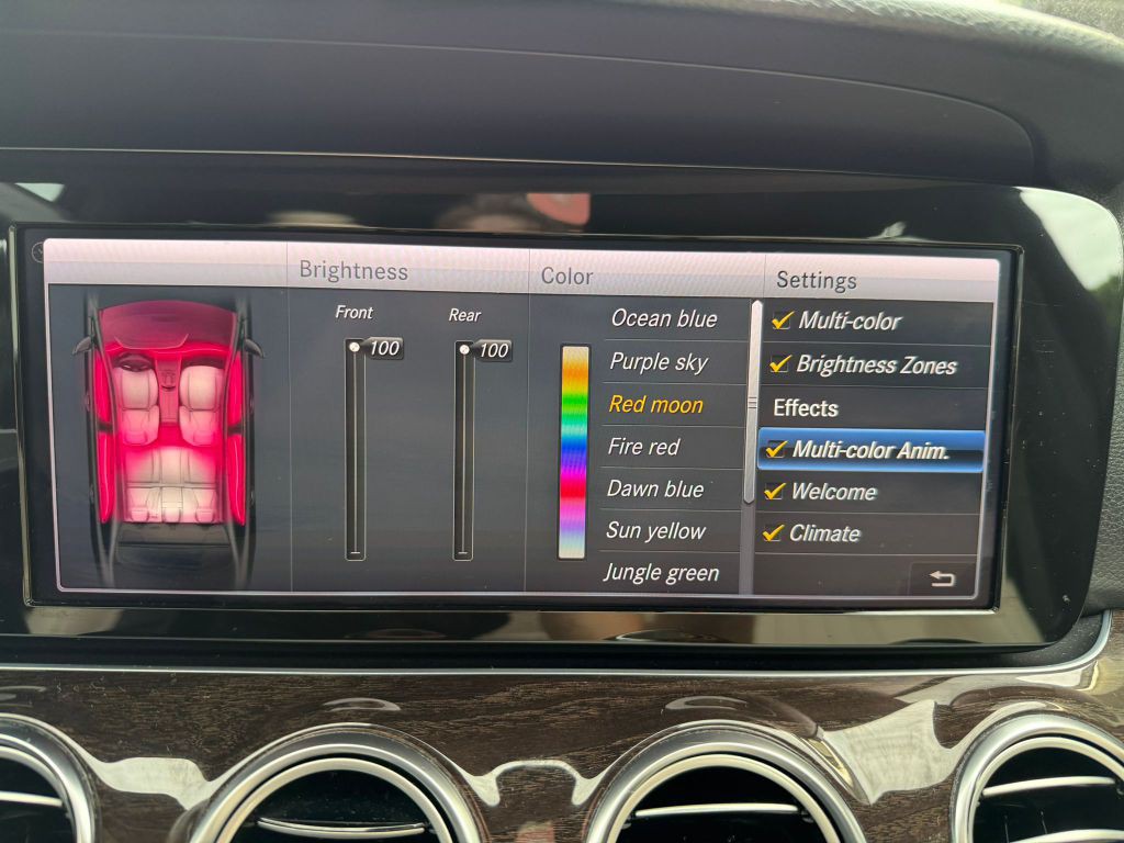 2019 Mercedes-Benz E-Class Image 24