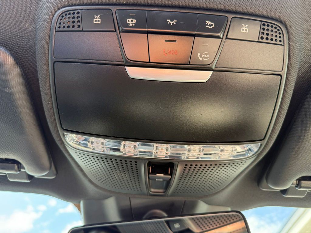 2019 Mercedes-Benz E-Class Image 35