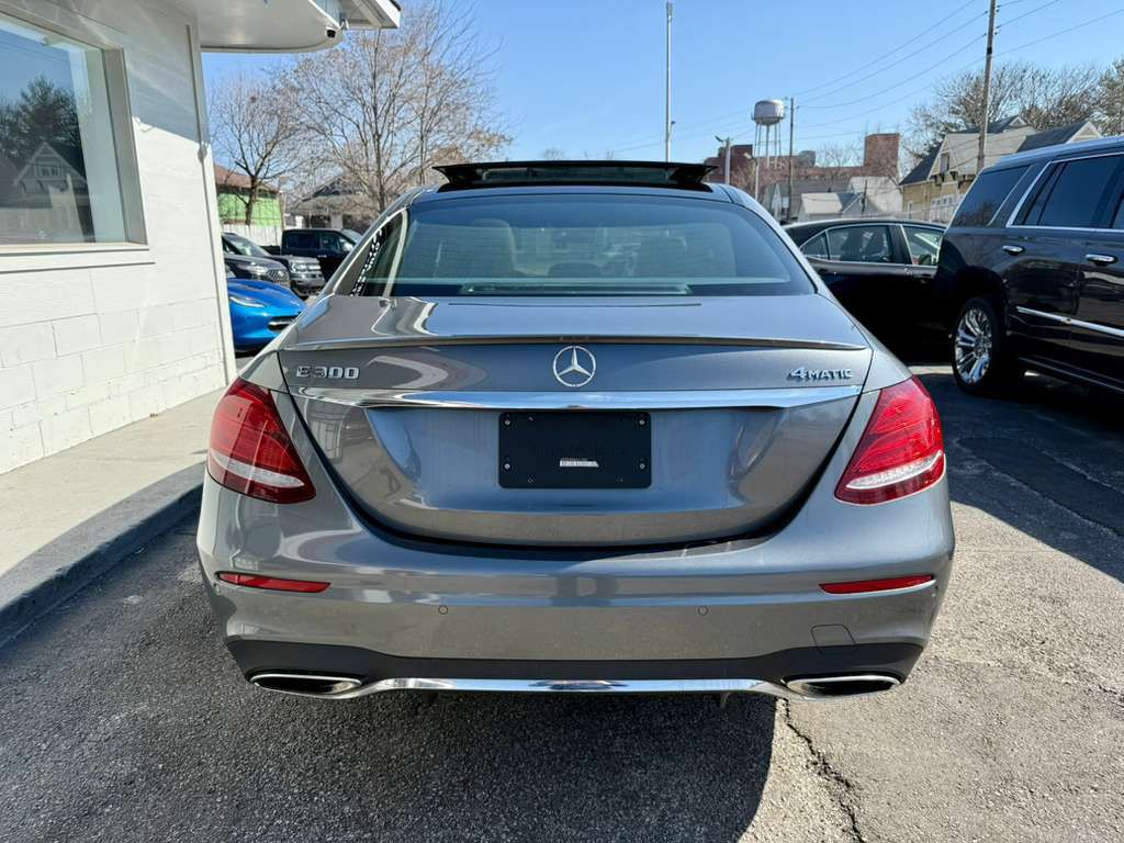 2019 Mercedes-Benz E-Class Image 14
