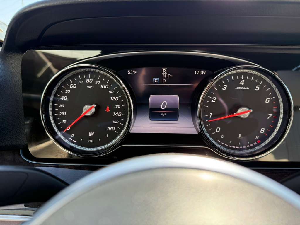 2019 Mercedes-Benz E-Class Image 24