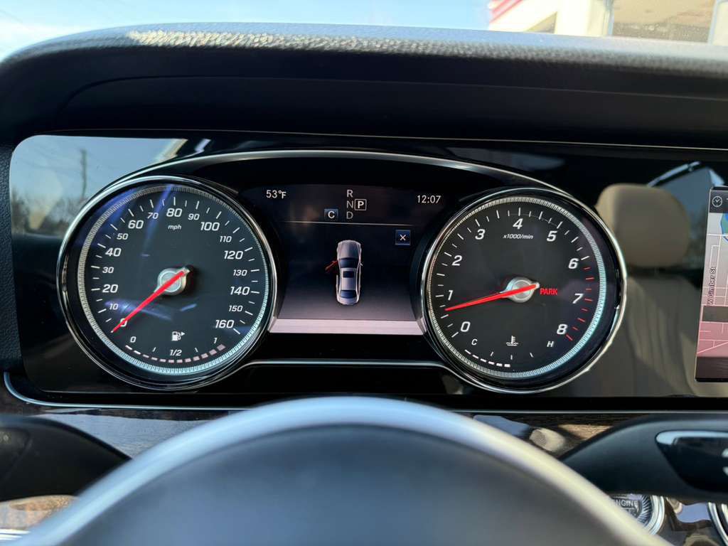 2019 Mercedes-Benz E-Class Image 25