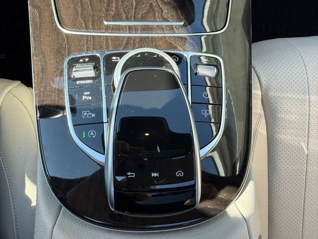 2019 Mercedes-Benz E-Class Image 34