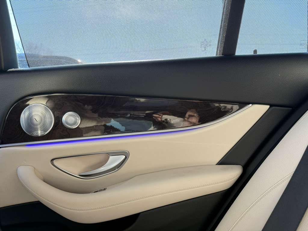 2019 Mercedes-Benz E-Class Image 40