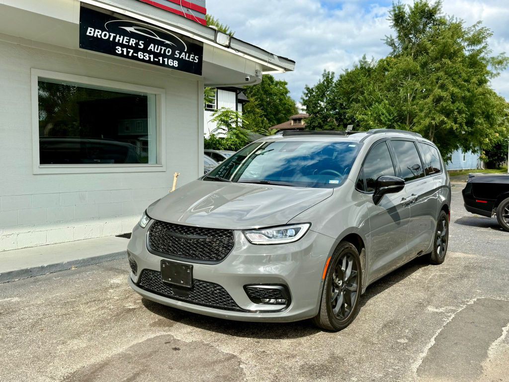 2023 Chrysler Pacifica Image 4