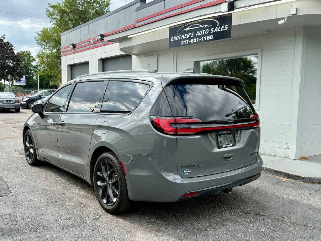 2023 Chrysler Pacifica Image 9
