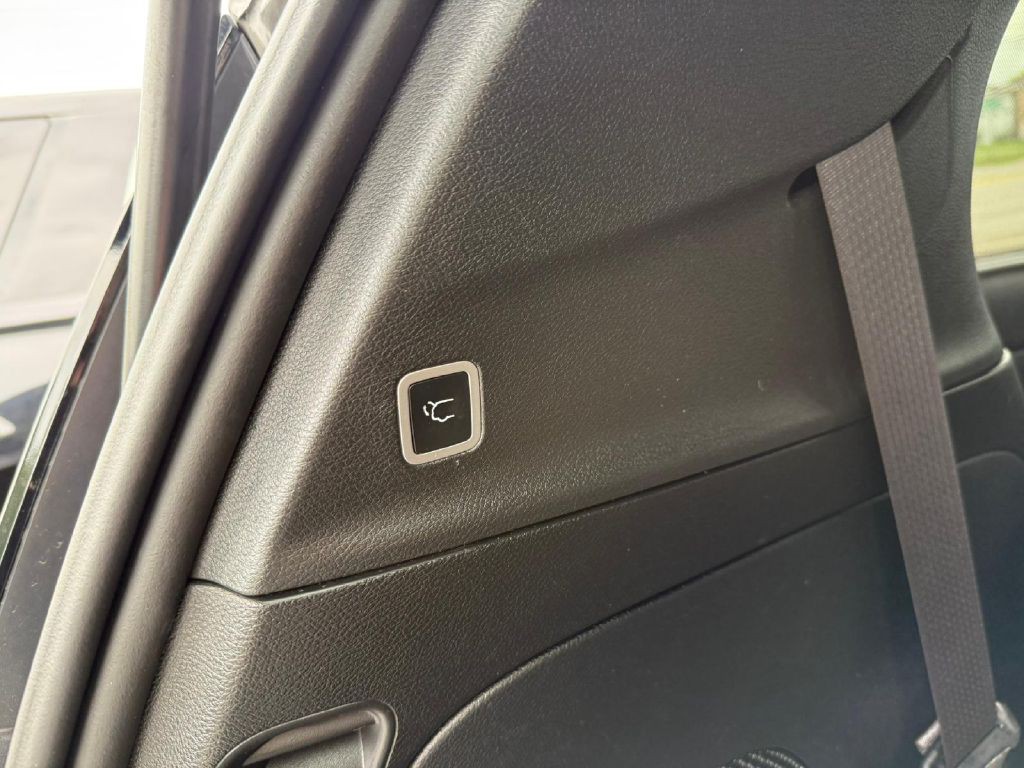 2023 Chrysler Pacifica Image 43