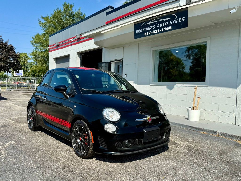 2015 FIAT 500 Image 5