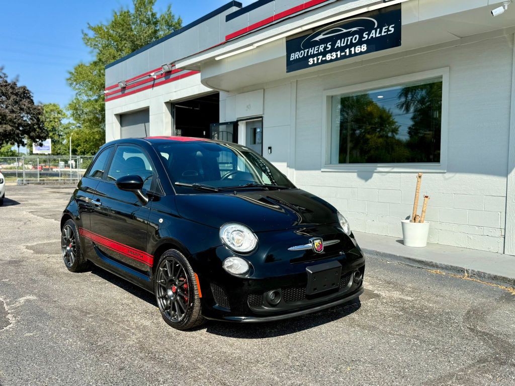 2015 FIAT 500 Image 6