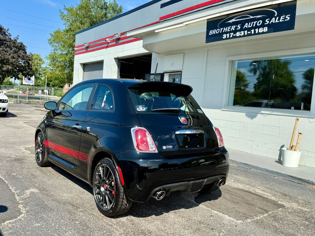 2015 FIAT 500 Image 8