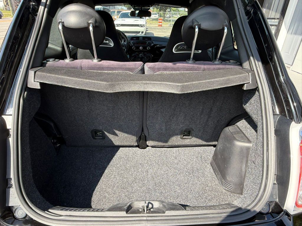 2015 FIAT 500 Image 25