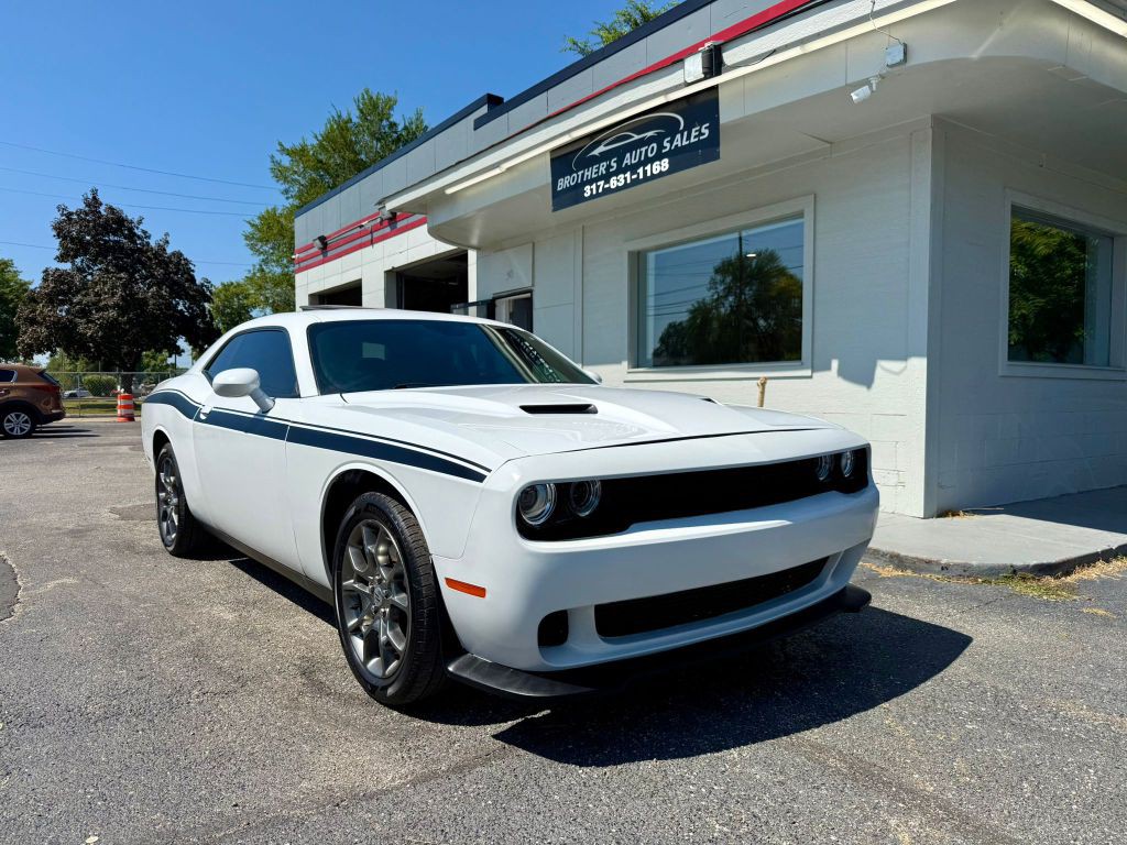 2017 Dodge Challenger Image 6
