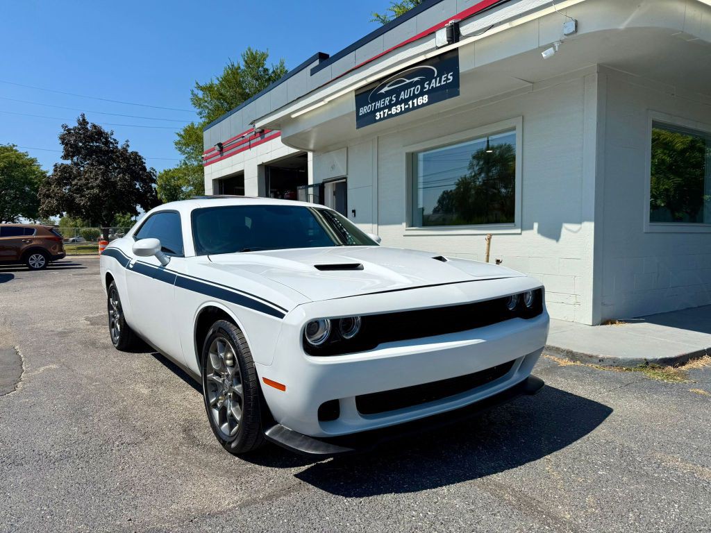 2017 Dodge Challenger Image 8