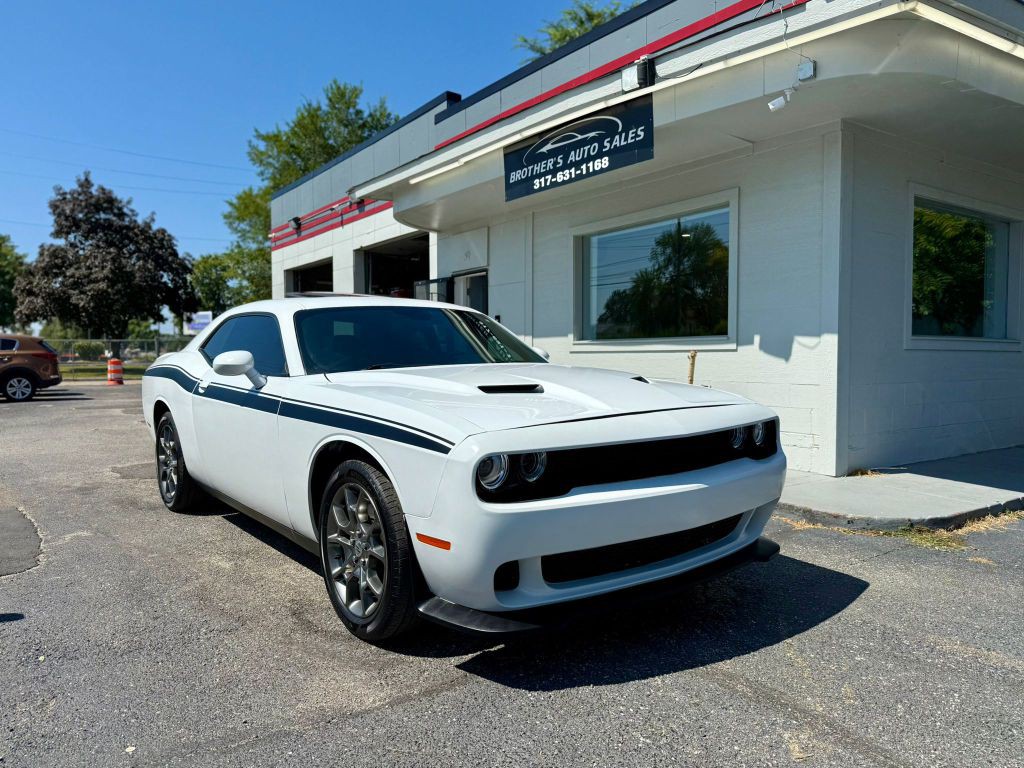 2017 Dodge Challenger Image 9