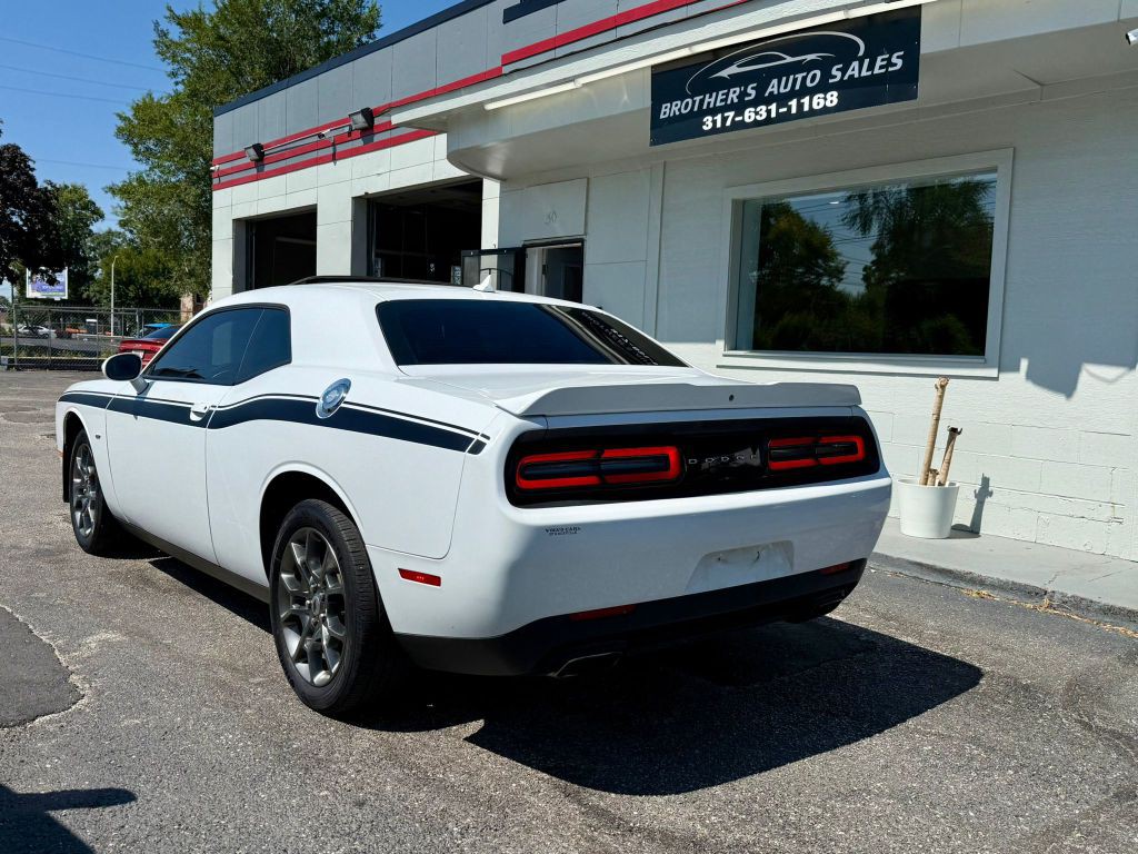 2017 Dodge Challenger Image 10