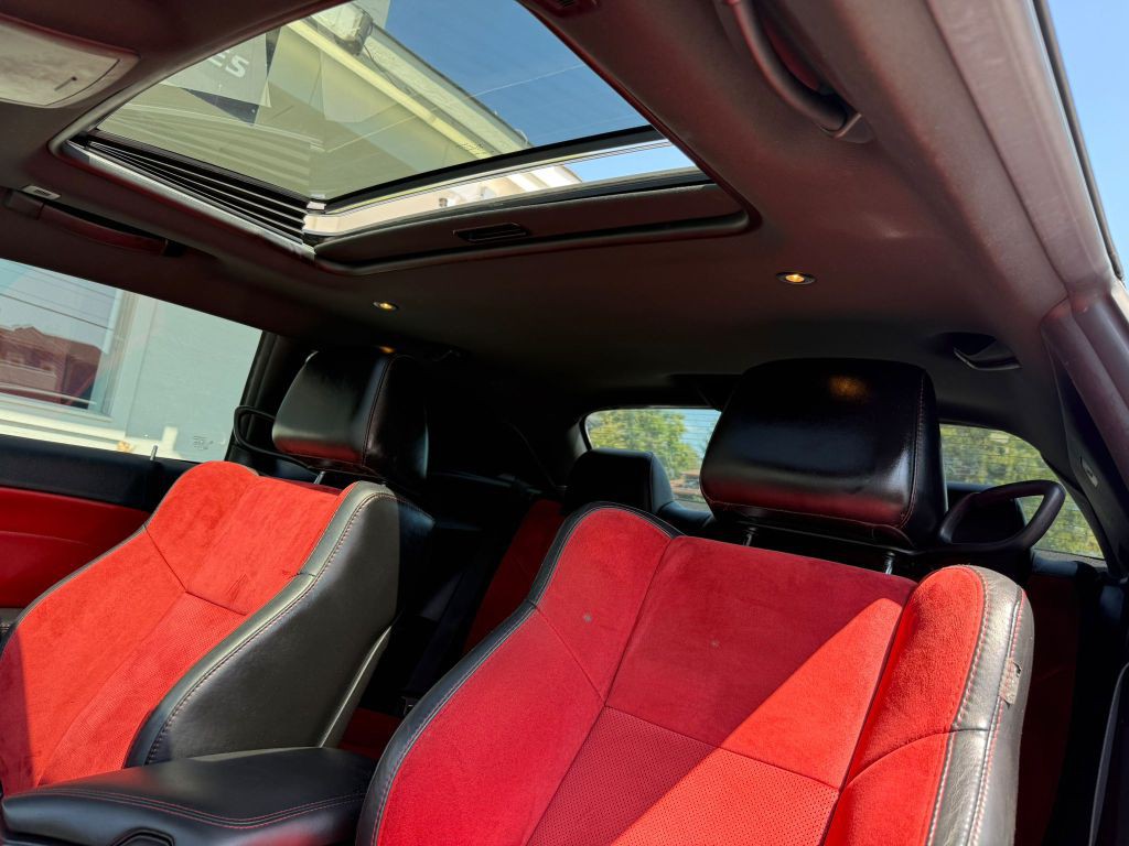 2017 Dodge Challenger Image 21