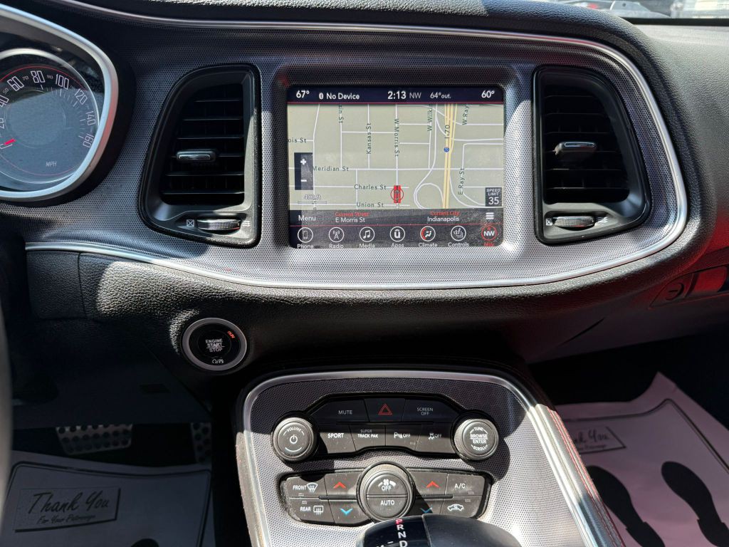 2017 Dodge Challenger Image 24