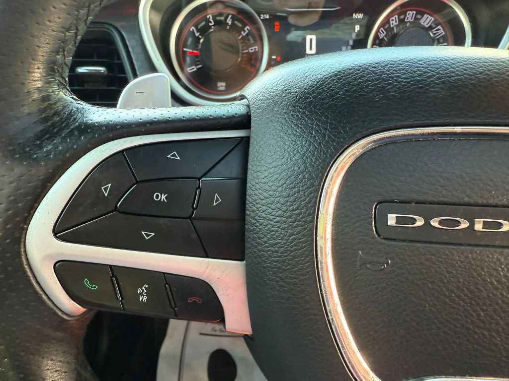 2017 Dodge Challenger Image 32
