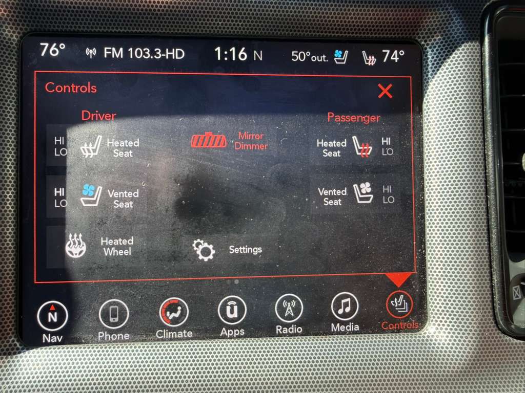 2017 Dodge Challenger Image 26