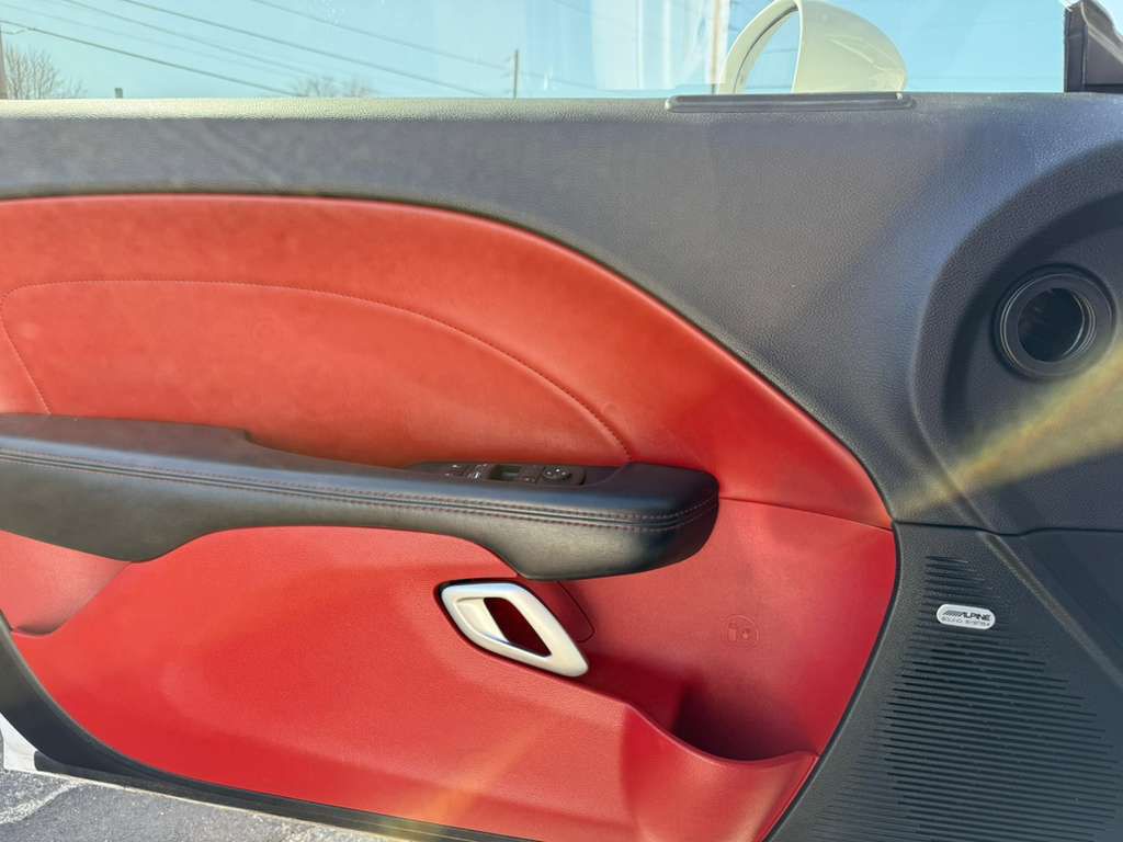 2017 Dodge Challenger Image 35