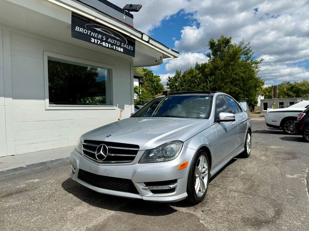 2014 Mercedes-Benz C-Class Image 3