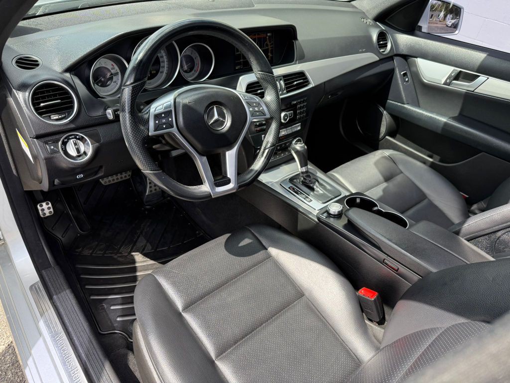 2014 Mercedes-Benz C-Class Image 16