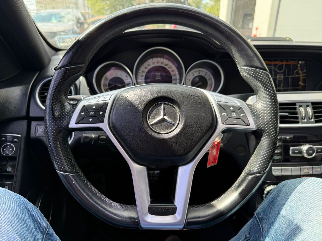 2014 Mercedes-Benz C-Class Image 21