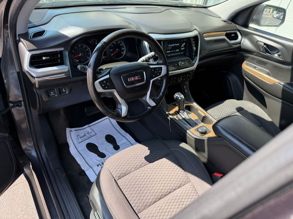 2018 GMC Acadia Image 16