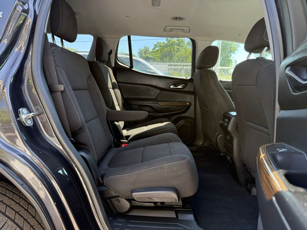 2018 GMC Acadia Image 18