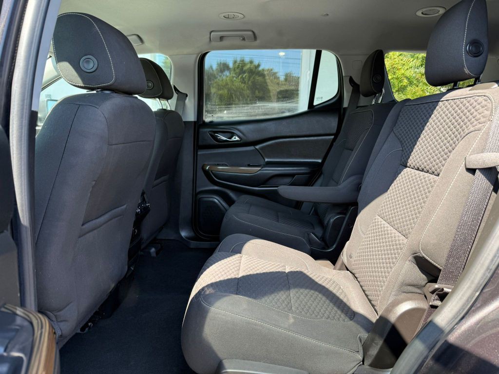 2018 GMC Acadia Image 19