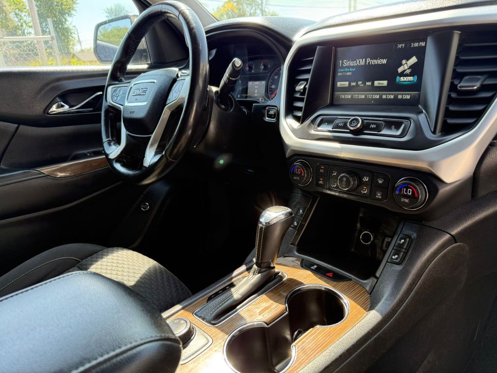 2018 GMC Acadia Image 27