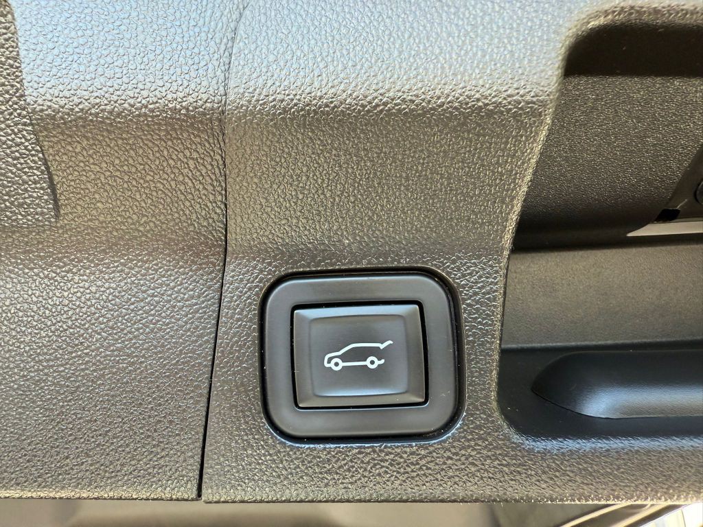 2018 GMC Acadia Image 34