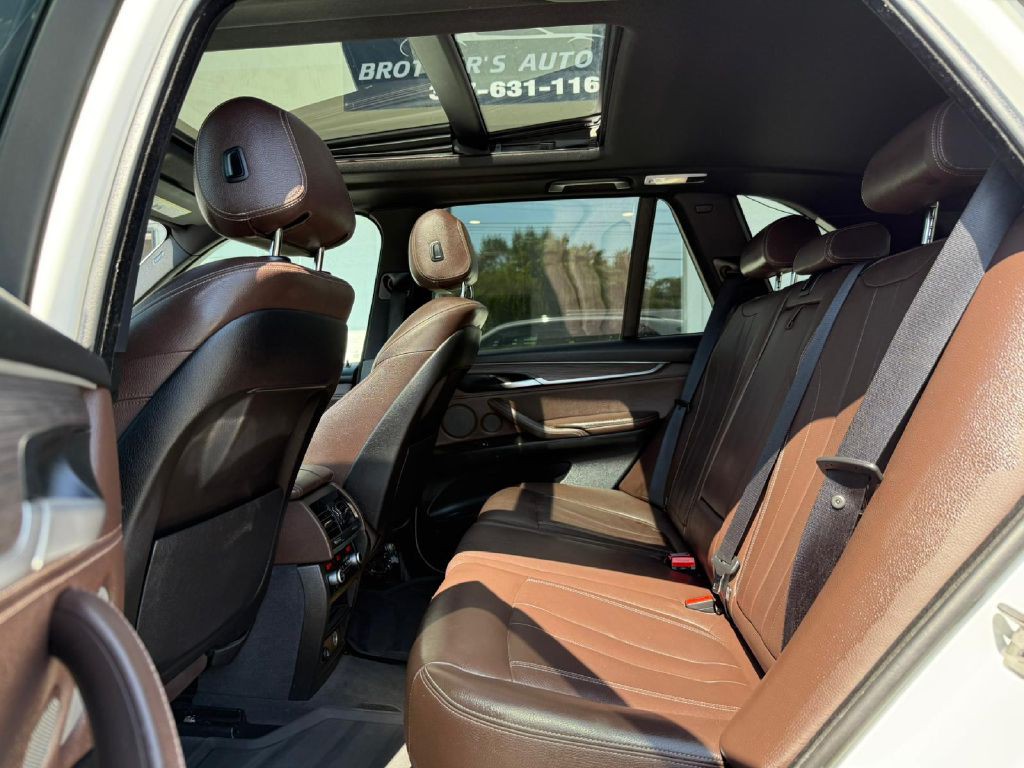 2015 BMW X5 Image 19